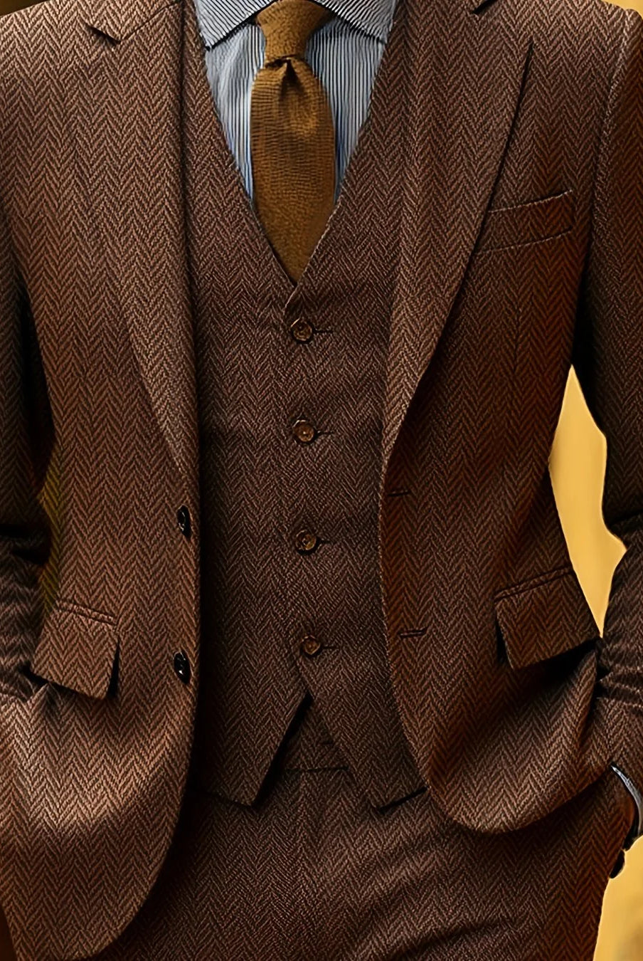 Men's Tailored Three-Piece Suit with Herringbone Pattern 10