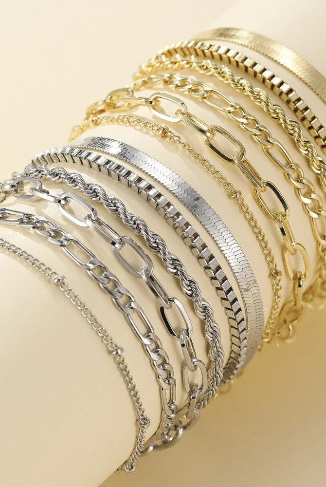Women's Layered Gold Bracelets Set with Mixed Textures for Versatile Styling 3