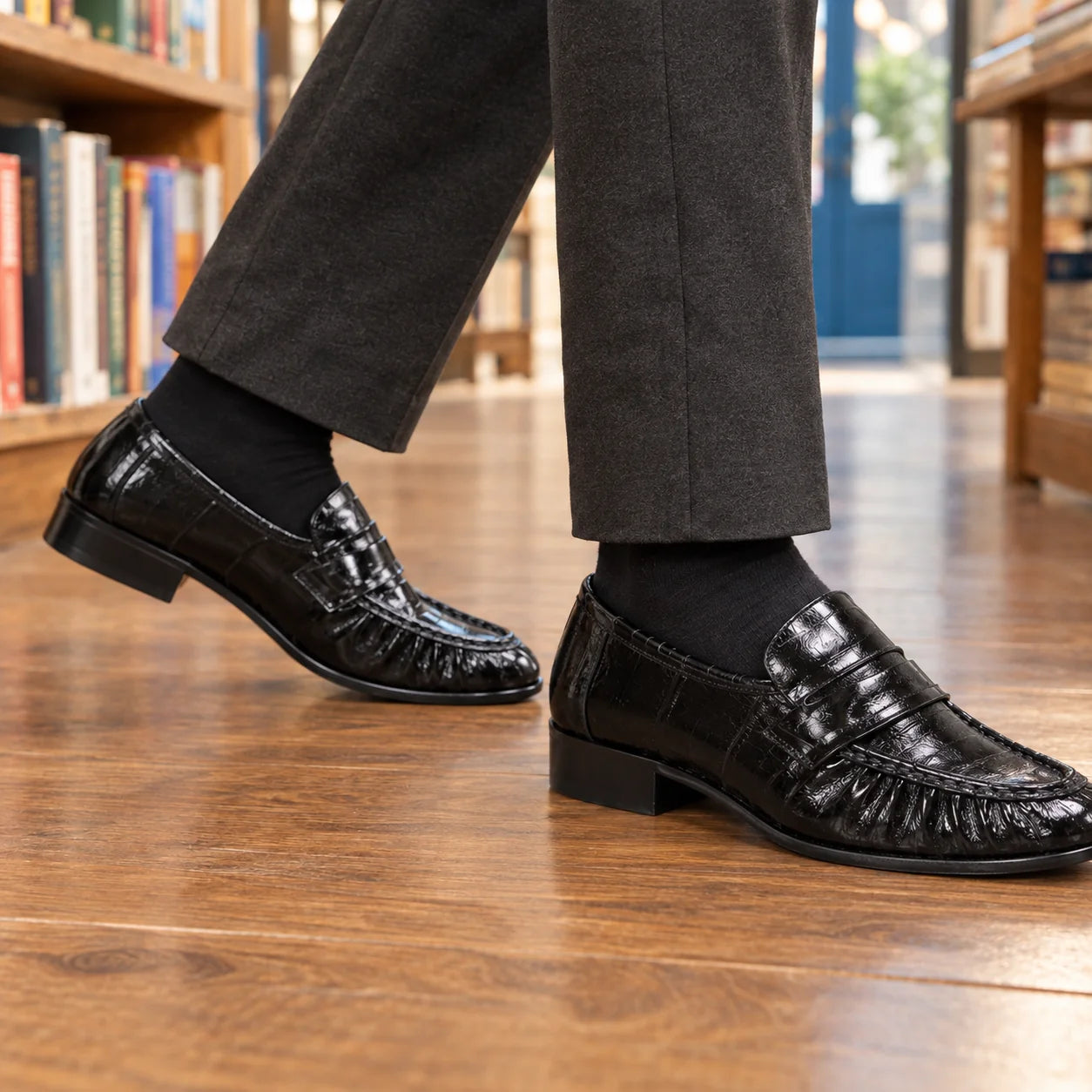 Men's Leather Slip-On Loafers with Gathered Apron Toe Design 1