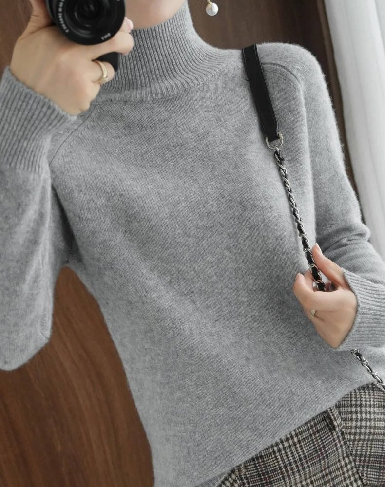 Women's Merino Wool Ribbed Roll Neck Sweater 9